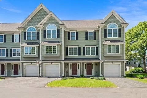 1 Olson St #17, Wilmington, MA 01887