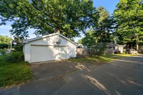 78 Marble Ave, Chicopee, MA 01013 photo 24