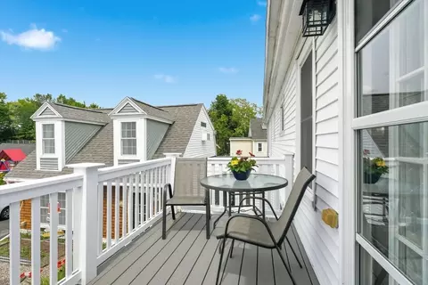 27 Haverhill Rd #B, Amesbury, MA 01913