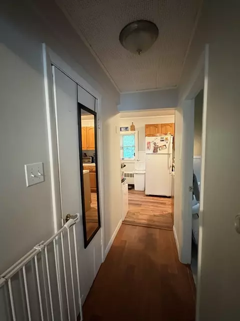Entry Way - 25 Gilford Rd, Hingham, MA 02043 photo 3 of 3
