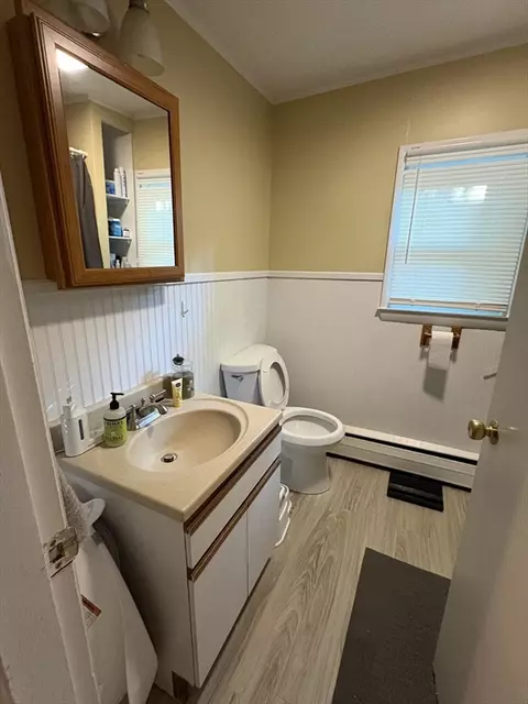 Bath - 25 Gilford Rd, Hingham, MA 02043 photo 1 of 2