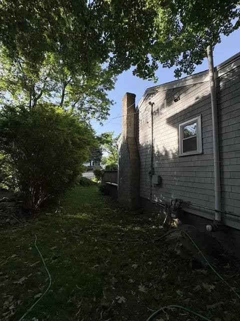 Exterior - 25 Gilford Rd, Hingham, MA 02043 photo 4 of 7