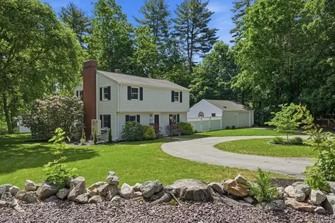 11 Sylvia Rd, North Reading, MA 01864