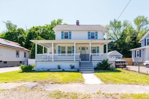18 Healy Rd, Worcester, MA 01603