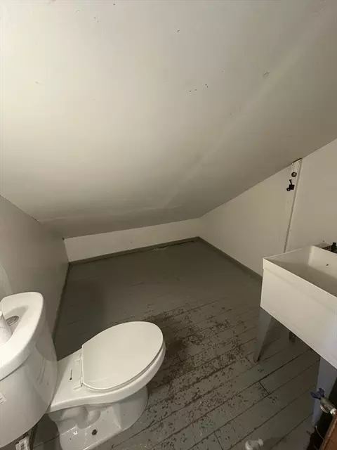 Bath - 1 Eames Ave, Worcester, MA 01603 photo 1 of 3