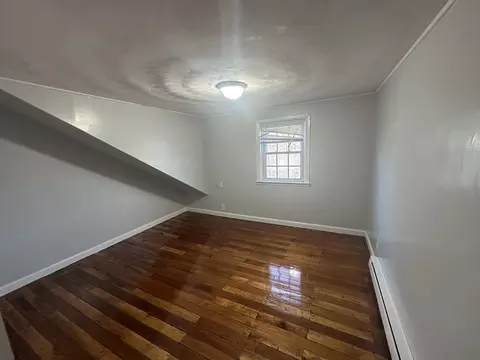Bedroom - 1 Eames Ave, Worcester, MA 01603 photo 3 of 6