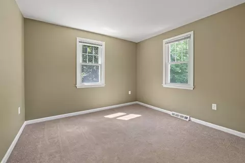 Bedroom - 8 Walker Rd, Franklin, MA 02038 photo 5 of 6