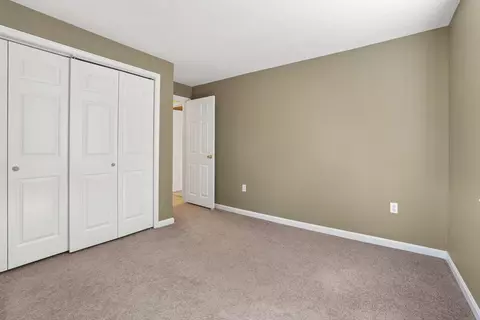 Bedroom - 8 Walker Rd, Franklin, MA 02038 photo 6 of 6