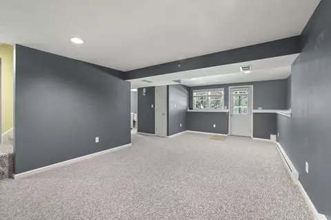 Living - 8 Walker Rd, Franklin, MA 02038 photo 4 of 4