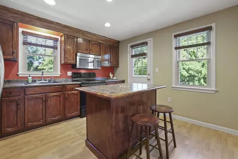 Kitchen - 8 Walker Rd, Franklin, MA 02038 photo 2 of 4