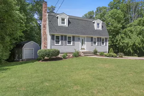 Exterior - 8 Walker Rd, Franklin, MA 02038 photo 3 of 5