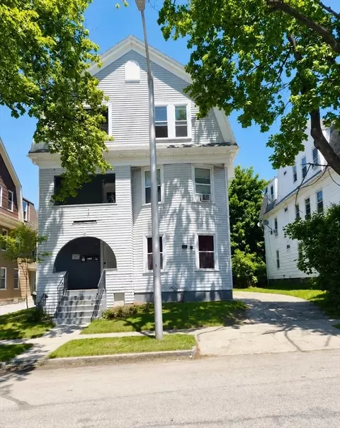 4 Euclid Ave, Worcester, MA 01604