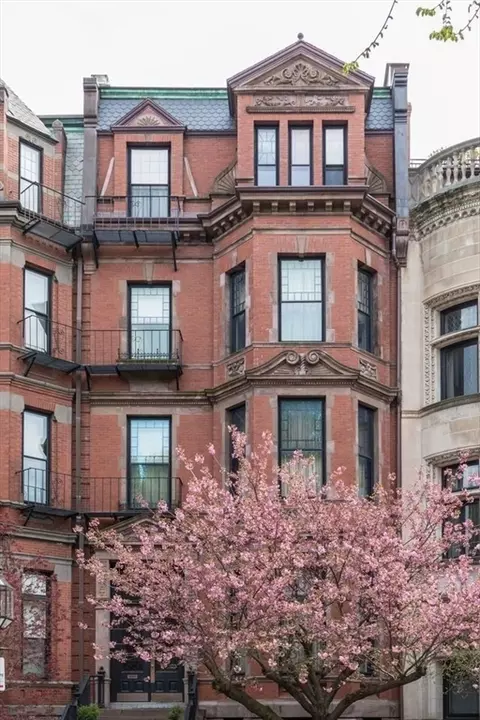 302 Commonwealth Ave #C, Boston, MA 02115