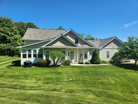 4 Apple Seed Dr #4, Shrewsbury, MA 01545