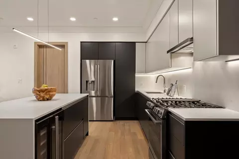 388 Washington St #403, Quincy, MA 02169