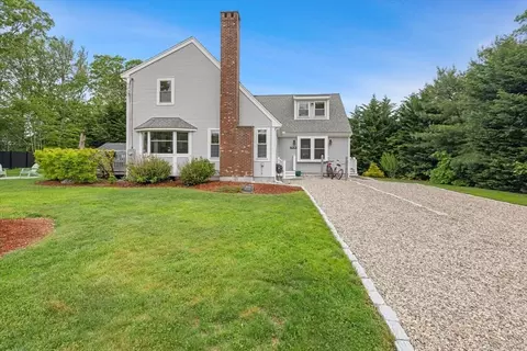 266 Algonquin Ave, Mashpee, MA 02649 photo 2