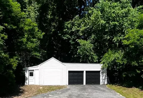 Exterior - 214-216 River Rd E, Berlin, MA 01503 photo 1 of 2