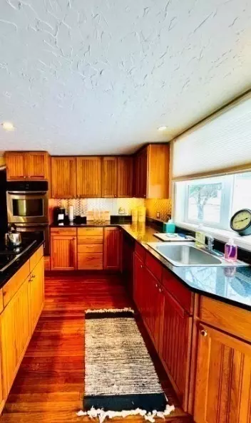 Kitchen - 214-216 River Rd E, Berlin, MA 01503 photo 2 of 4