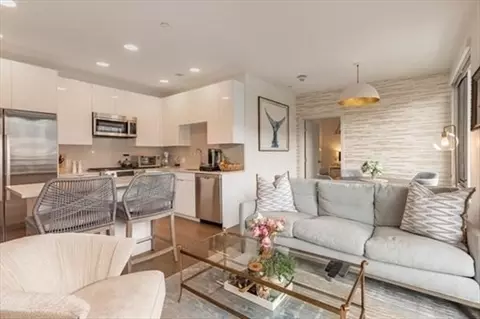 45 Lewis St #401, Boston, MA 02128