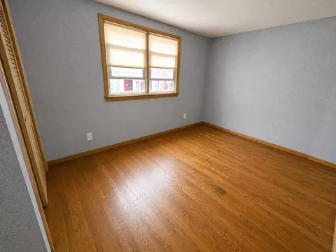 Bedroom - 445 E 5th St, Boston, MA 02127 photo 8 of 8