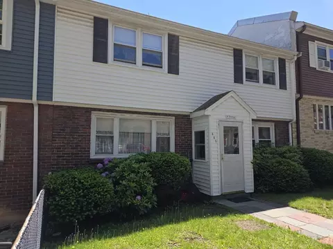 445 E 5th St, Boston, MA 02127