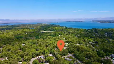 8 Pine Grove Rd, Brewster, MA 02631