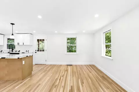 Living - 29 Sumner St, Canton, MA 02021 photo 3 of 8