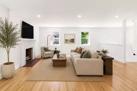 Living - 29 Sumner St, Canton, MA 02021 photo 4 of 8