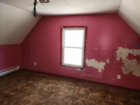 Bedroom - 156 Grattan St, Chicopee, MA 01020 photo 6 of 11