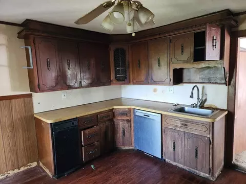 Kitchen - 156 Grattan St, Chicopee, MA 01020 photo 3 of 3