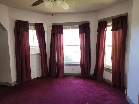 Living - 156 Grattan St, Chicopee, MA 01020 photo 5 of 12