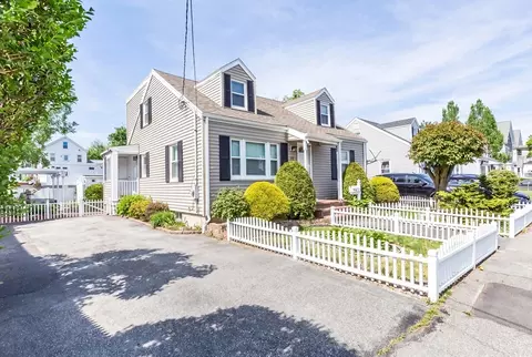 27 Sewall St, Revere, MA 02151