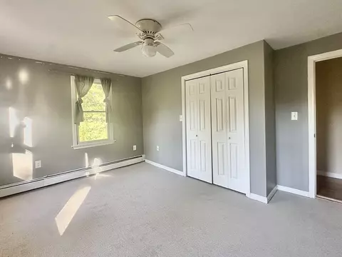 Bedroom - 744 Old Barnstable Rd, Mashpee, MA 02649 photo 4 of 6