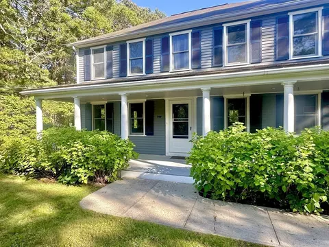 Exterior - 744 Old Barnstable Rd, Mashpee, MA 02649 photo 5 of 13