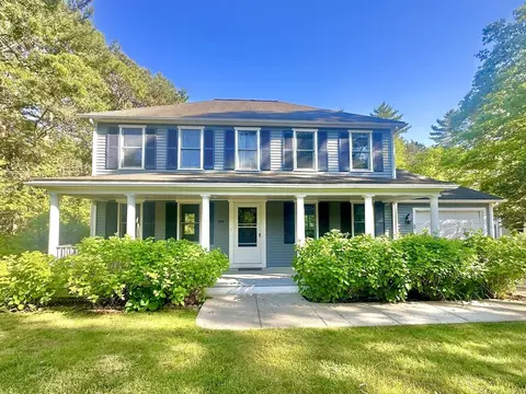 744 Old Barnstable Rd, Mashpee, MA 02649