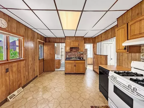 38 Adams Ave, Everett, MA 02149 photo 3