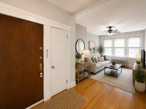2001 Commonwealth Ave #32, Boston, MA 02135