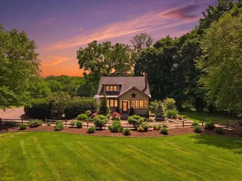 22 Conway Dr, Greenfield, MA 01301