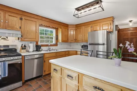 Kitchen - 55 Century Farm Rd, Sutton, MA 01590 photo 3 of 3