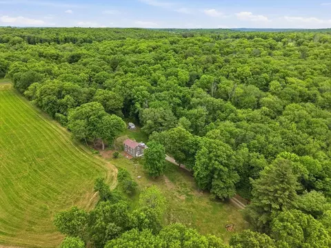 55 Century Farm Rd, Sutton, MA 01590