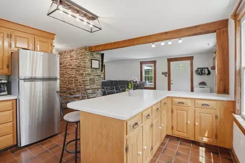Kitchen - 55 Century Farm Rd, Sutton, MA 01590 photo 2 of 3