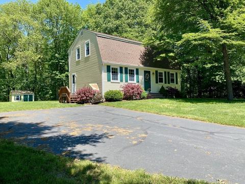 83 Spring Hill Dr, North Attleboro, MA 02760