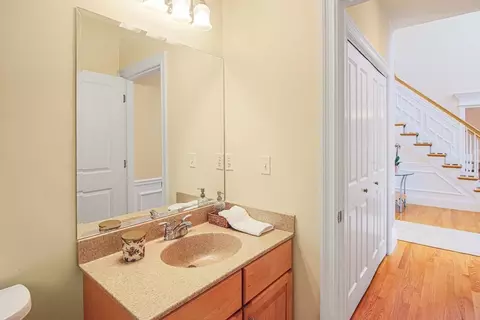 17 Dudley Rd, Mendon, MA 01756 photo 23