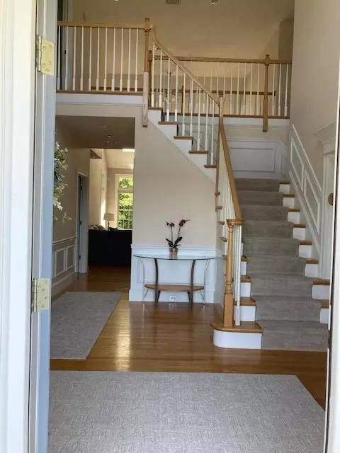 17 Dudley Rd, Mendon, MA 01756 photo 8