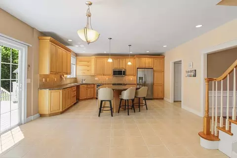 17 Dudley Rd, Mendon, MA 01756 photo 12