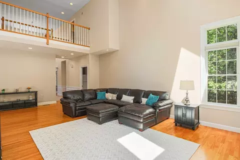 17 Dudley Rd, Mendon, MA 01756 photo 18