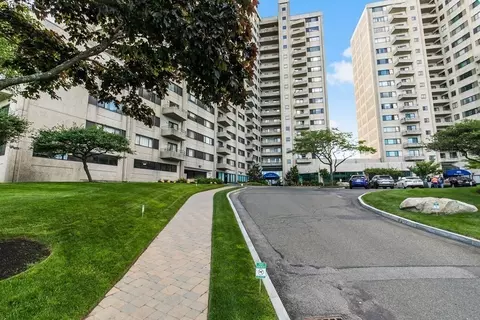 376 Ocean Ave #910, Revere, MA 02151