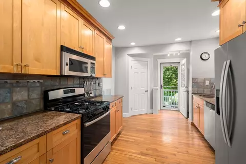 96 Beech St, Roslindale, MA 02131 photo 12