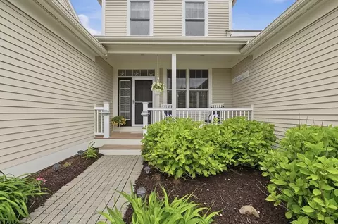 108 Grey Hawk Dr #108, Mashpee, MA 02649