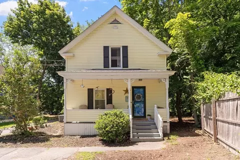 24 Bennett Pl, Leominster, MA 01453